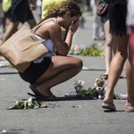 Rodziny ofiar zamachu w Nicei skarżą się na zbyt wolną identyfikację ciał