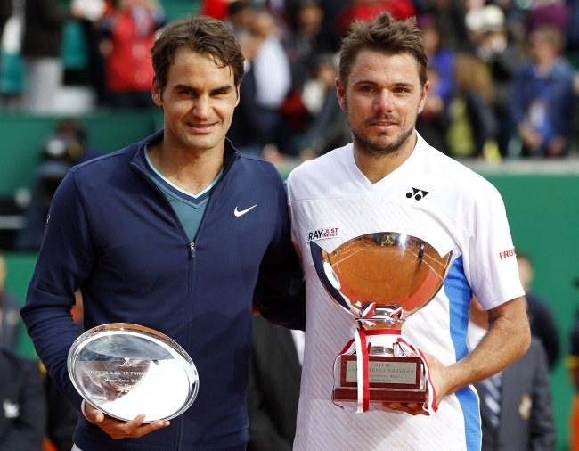 Roger Federer i Stanislas Wawrinka /PAP/EPA/SEBASTIEN NOGIER /PAP/EPA