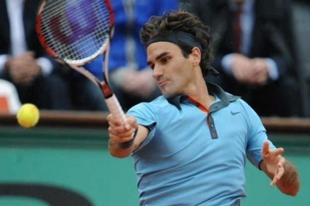 Roger Federer na stadionie Rolanda Garrosa /AFP