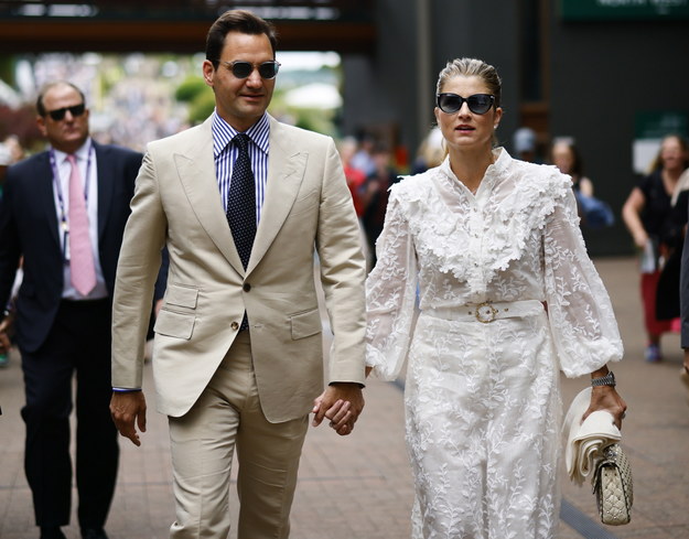 Roger Federer z żoną Mirką na Wimbledonie /Tolga Akmen /PAP/EPA