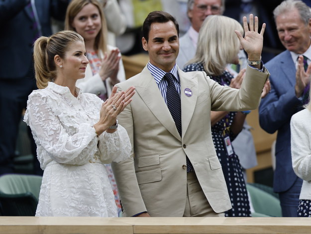 Roger Federer z żoną Mirką znów na Wimbledonie /Tolga Akmen /PAP/EPA