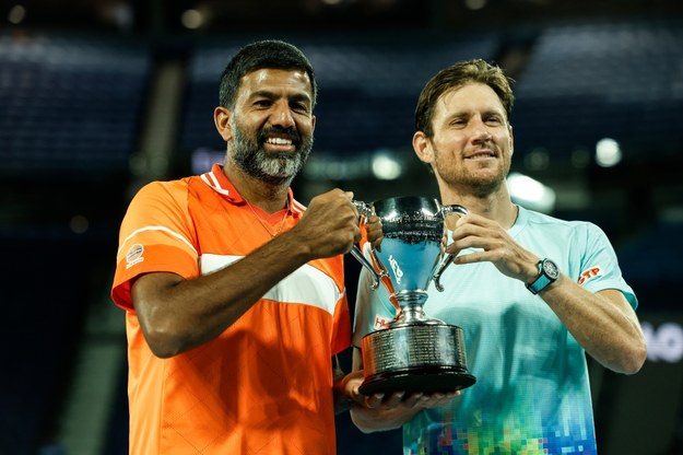 Rohan Bopanna i Matthew Ebden okazali się najlepsi w rywalizacji deblowej /EPA/MAST IRHAM /PAP