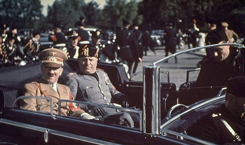 Rok 1936 - Adolf Hitler i Benito Mussolini zawierają sojusz /Getty Images