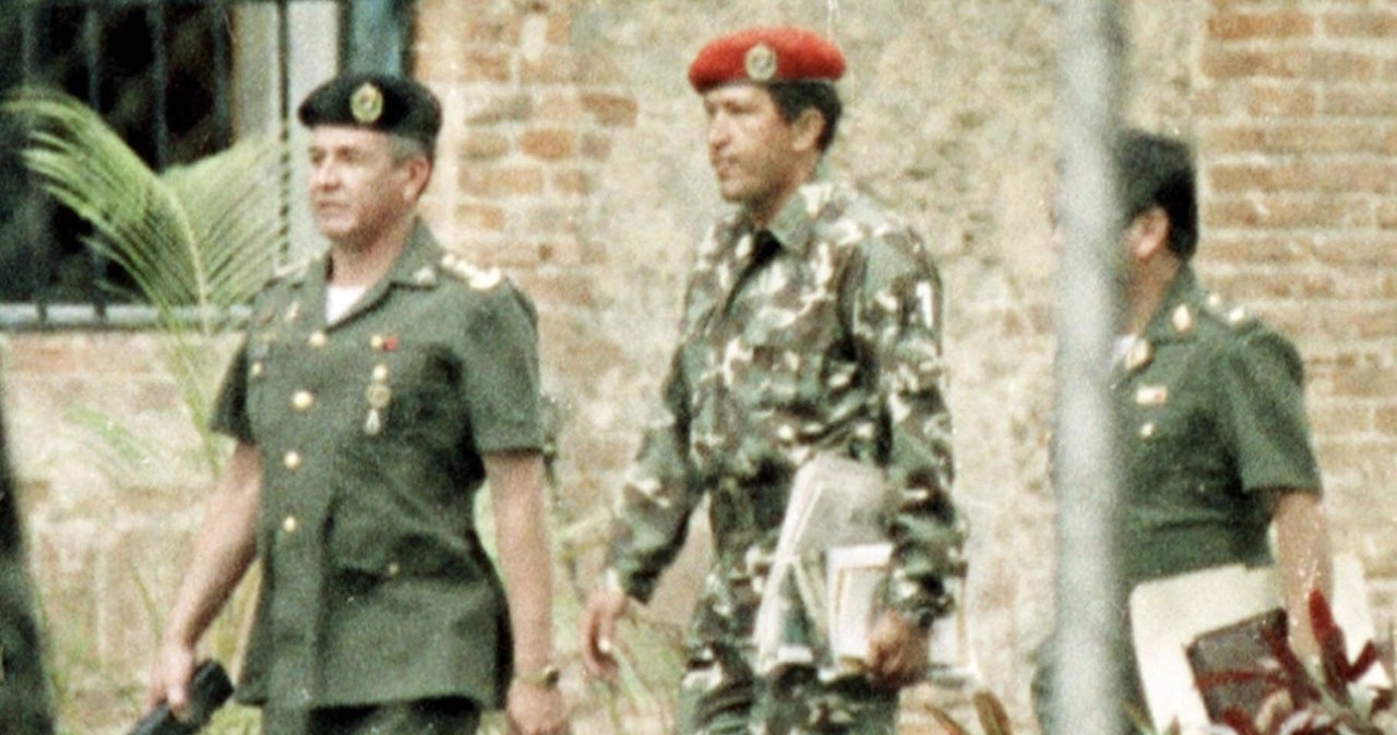 Rok 1992, Hugo Chavez wychodzi z aresztu /East News