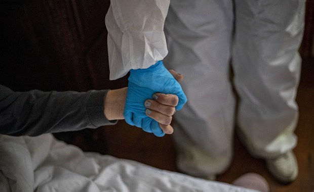 Rok pandemii. Sukces wiosną, porażka jesienią 