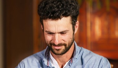 Roland już myśli o ślubie. Jego kandydatka miała łzy w oczach