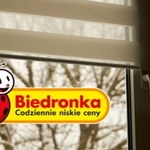 Rolety “dzień i noc” w Biedronce w niskiej cenie. Zapłacisz grosze!