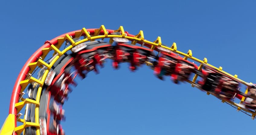 Rollercoaster pomoże wyleczyć z kamieni nerkowych? /123RF/PICSEL