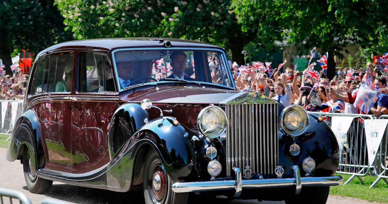 Rolls-Royce Phantom panny młodej /AFP