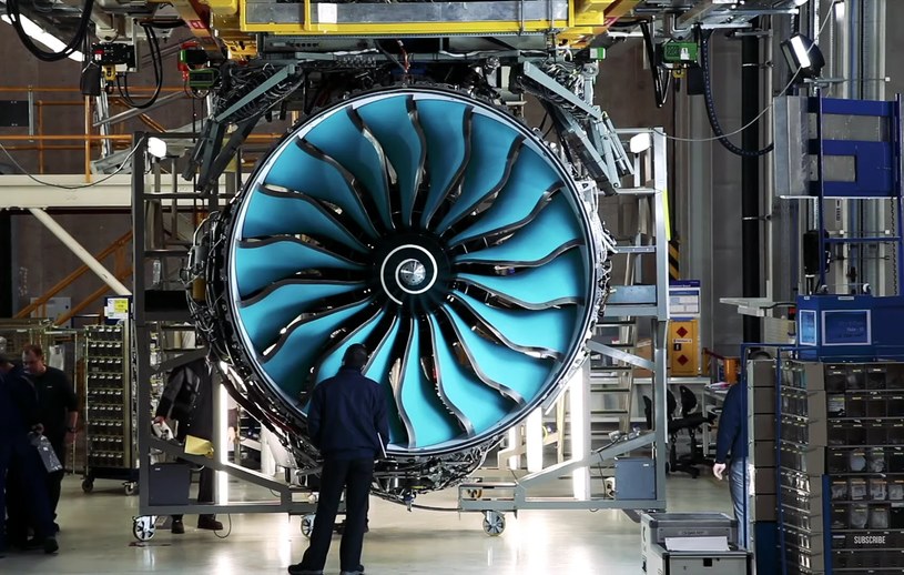 Rolls-Royce stworzył największy na świecie silnik do samolotu pasażerskiego /Zrzut ekranu/ Rolls-Royce UltraFan Engine Complete and Ready to Test/ Global Update /YouTube