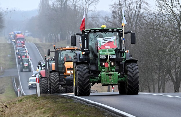 Rolnicy domagają się spotkania z premierem / 	Marcin Bielecki    /PAP