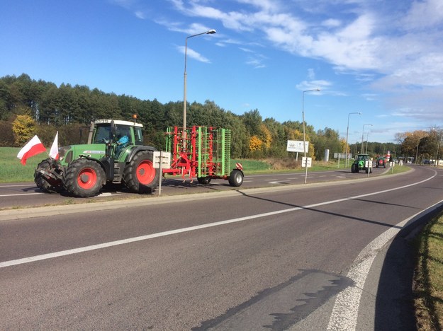 Rolnicy protestowali już we wtorek na drodze krajowej nr 2 /Krzysztof Kot /RMF FM