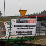 Rolnicy protestowali w okolicach lotniska w Pyrzowicach