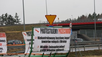 Rolnicy protestowali w okolicach lotniska w Pyrzowicach