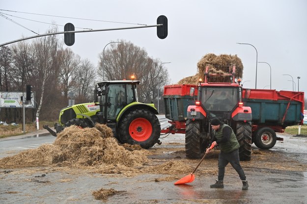 Rolnicy z całej Polski kontynuują protest /Andrzej Jackowski /PAP