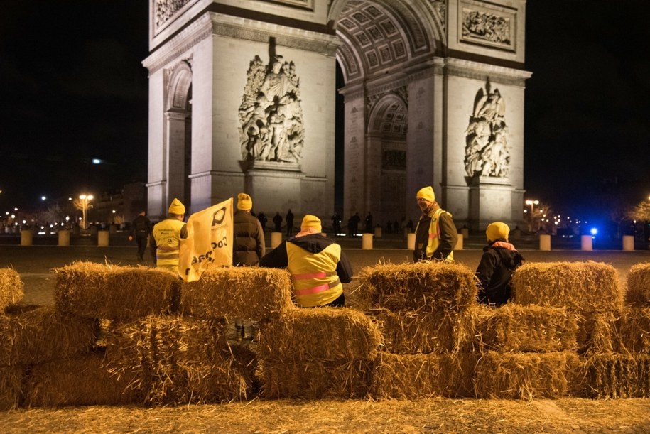 Rolniczy protest przy Łuku Triumfalnym /Poitout Florian/ABACA/Abaca /East News