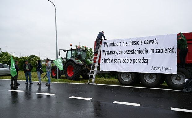Rolniczy protest przy przejściu granicznym w Medyce