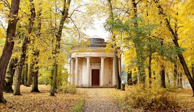 Romantyczna Arkadia pięknej Heleny. Idealne miejsce na jesienny spacer