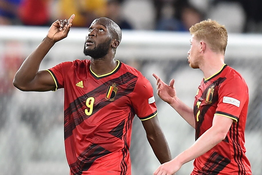 Romelu Lukaku i Kevin de Bruyne /ALESSANDRO DI MARCO  /PAP/EPA