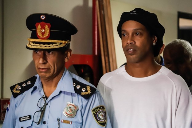 Ronaldinho przeprowadził się z aresztu do hotelu /Nathalia Aguilar /PAP/EPA