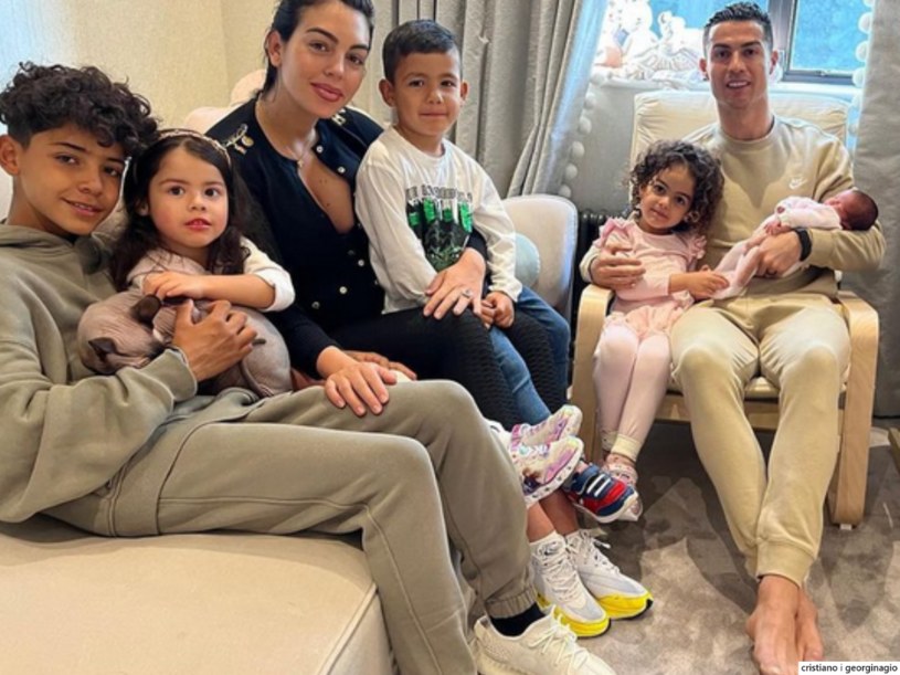Ronaldo i jego partnerka stracili syna. Kobieta zabrała głos "Ten rok był najtrudniejszy w moim życiu" /Instagram