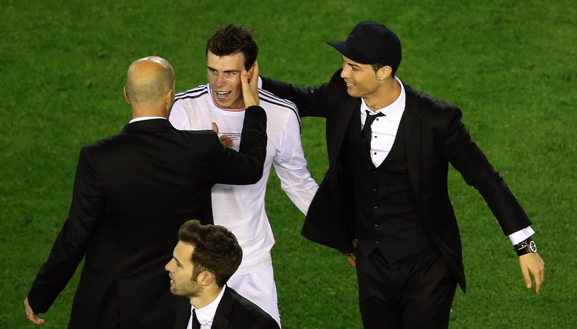 Ronaldo mógł tylko dopingować swoich kolegów w meczu z Barceloną /AFP
