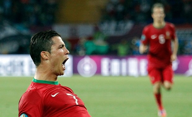 Ronaldo znowu trafia i odsyła "Oranje" do domu!