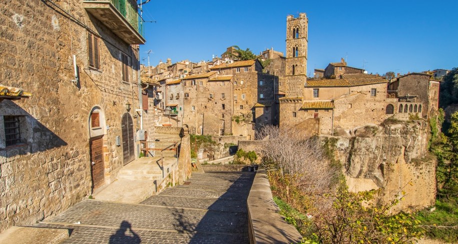 Ronciglione /Shutterstock