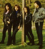 Ronnie James Dio (drugi z prawej) w Black Sabbath /Oficjalna strona zespołu