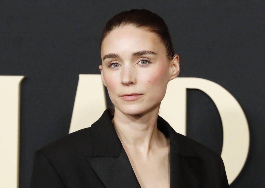 Rooney Mara ma zagrać Audrey Hepburn /JOHN ANGELILLO /PAP/Newscom