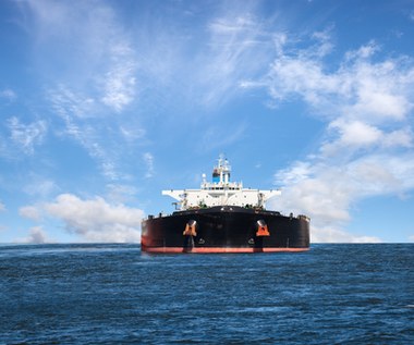 Ropa naftowa. Rosja sprzedaje surowiec drogą morską