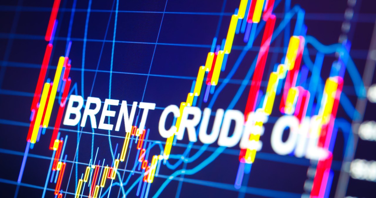Ropa tanieje na światowych rynkach. Rosną obawy przed spowolnieniem gospodarczym. Zdj. ilustracyjne /123RF/PICSEL