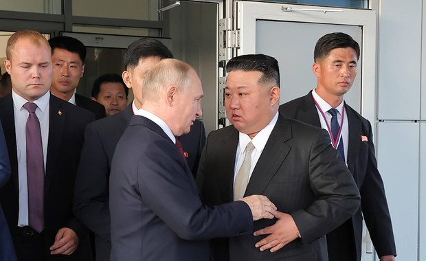 Ropa za broń. Rosja i Korea Płn. kpią sobie z sankcji