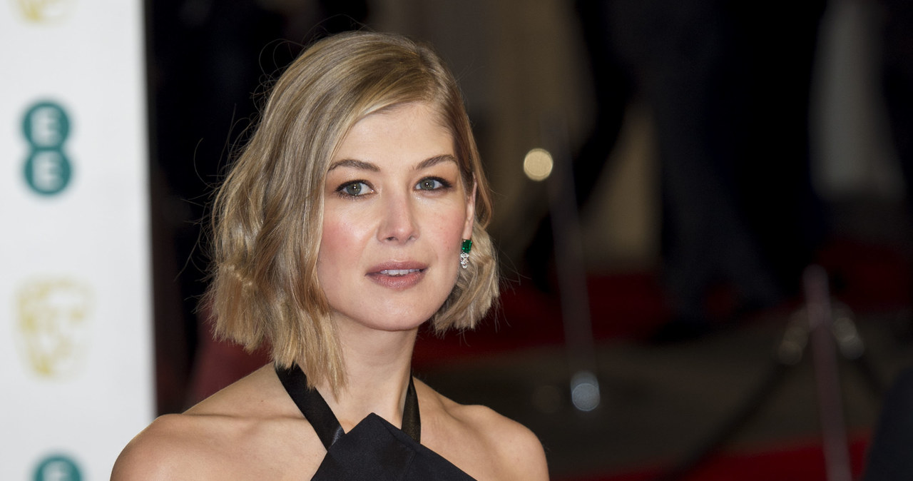 Rosamund Pike /Mark Cuthbert/UK Press /Getty Images