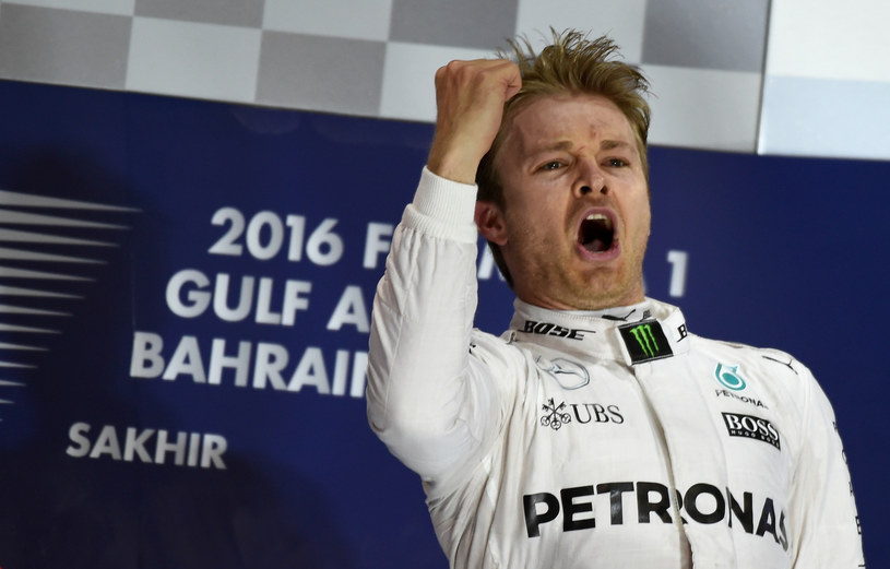 Rosberg chciałby zostać w Mercedesie /AFP