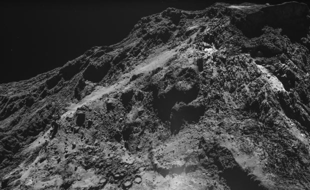 Rosetta wpadła w fontannę pyłu na komecie 67P
