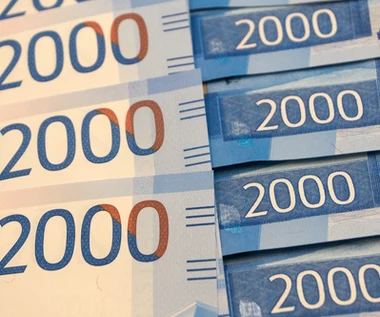 Rosja: Bank centralny ratuje kurs rubla