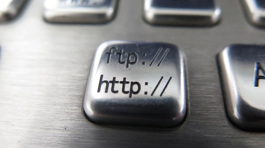 Rosja będzie testować sprzęt do izolacji internetu /Paweł Pawłowski /RMF FM