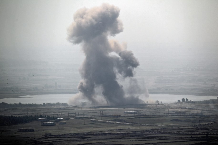 Rosja dostarcza do Syrii unowocześnione pociski /ATEF SAFADI  /PAP/EPA