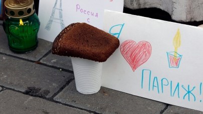 Rosja: Dziennik rządowy oskarża USA w związku z zamachami w Paryżu