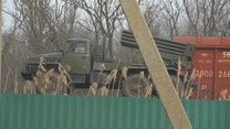 Rosja gromadzi sprzęt i pojazdy przy granicy z samozwańczą Doniecką Republiką Ludową