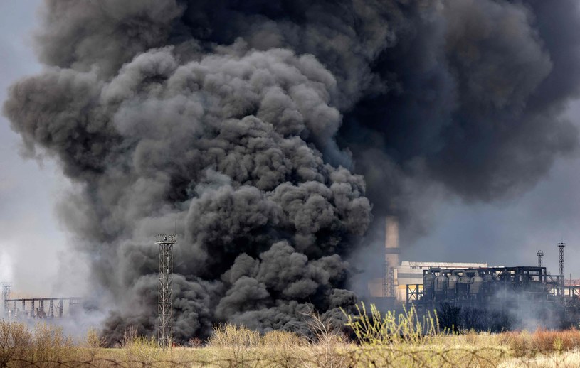 Rosja niszczy ukraińskie zapasy paliw /AFP