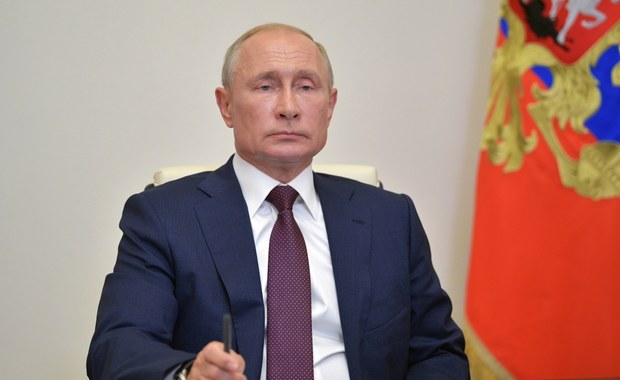 Rosja: Nowa konstytucja znacznie wzmacnia władzę prezydenta
