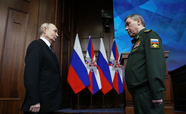 Rosja oficjalnie ostrzega USA: Powstrzymajcie się od "fatalnego błędu"