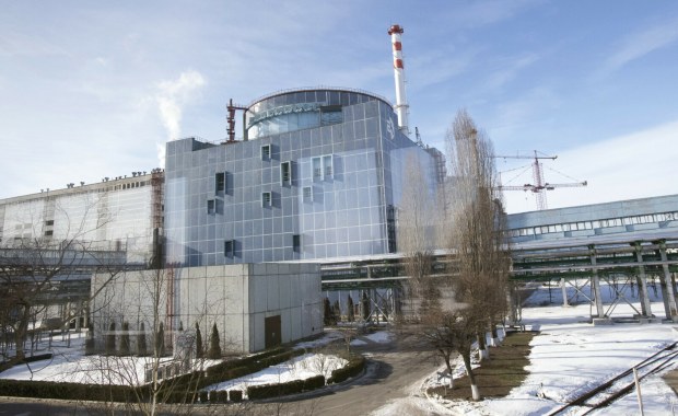 Rosja ostrzelała podstacje zasilające dwie elektrownie atomowe w Ukrainie