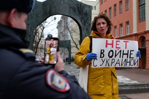 Rosja: Pikiety przeciwko wojnie z Ukrainą. Są zatrzymani