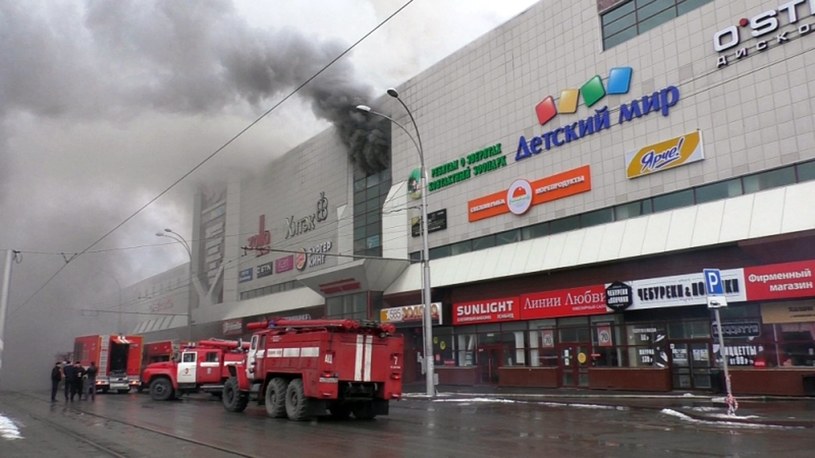 Rosja: Pożar w centrum handlowym /EMERGENCIES MINISTRY HANDOUT /PAP/EPA