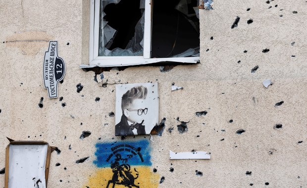 Rosja przewozi do Chersonia rodziny swoich wojskowych