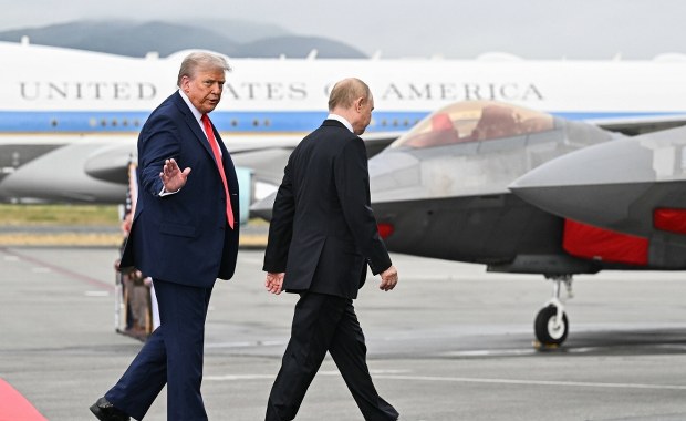 Rosja reaguje na decyzję USA. Tankowce są już w drodze do Indii