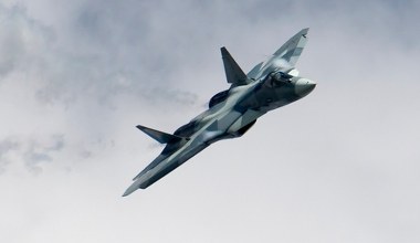 Rosja rozwija dwumiejscowy Su-57. Celuje w eksport?